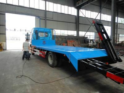 安徽拖板车运输货物运输-合肥大件运输装载机13453136199