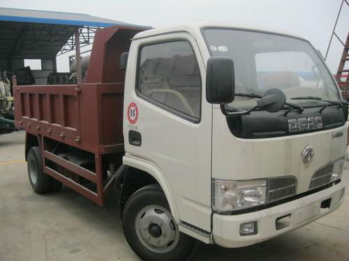 新疆省购买自装卸垃圾车生产厂家批发价热线13986438449