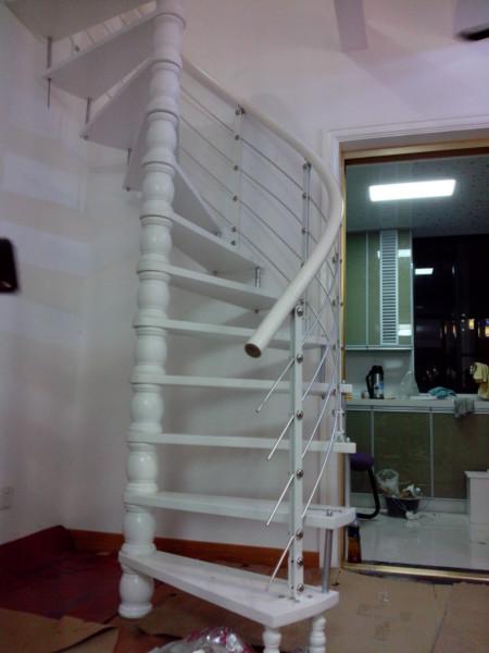 供应上海哪里有做旋转楼梯的，旋转楼梯哪里做的最好最便宜