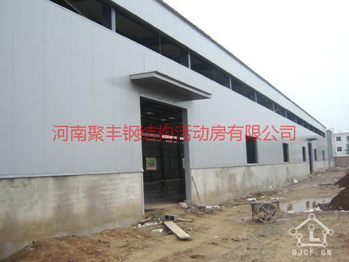 供应新乡市钢结构彩板有限公司；新乡市钢结构彩板生产安装厂家
