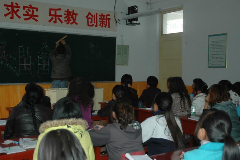 供应郑州服装制版学校在哪里