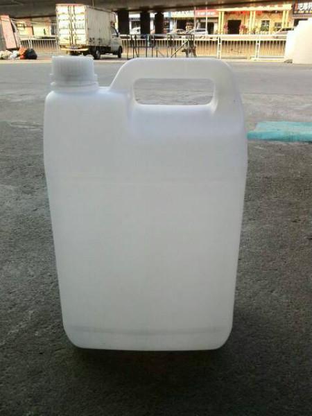供应6L小口塑料桶，6L白色扁桶，化工桶，塑料扁罐6公斤